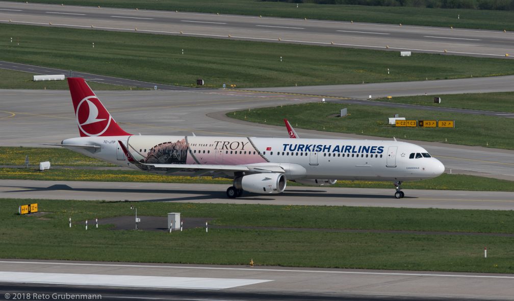 TurkishAirlines_A321_TC-JTP_ZRH180421_01