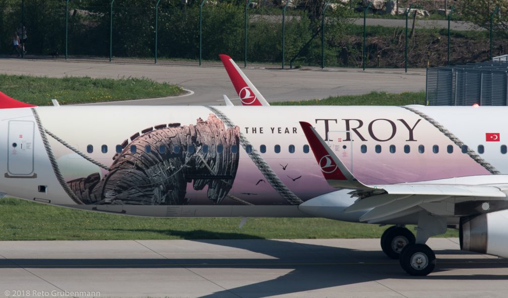 TurkishAirlines_A321_TC-JTP_ZRH180421_02