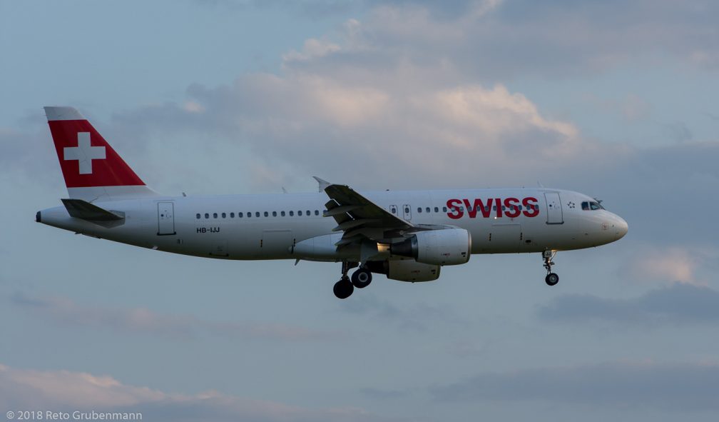 Swiss_A320_HB-IJJ_ZRH180425
