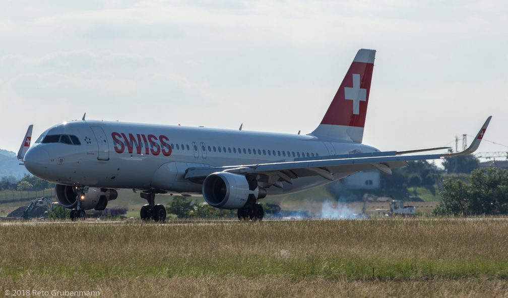 Swiss_A320_HB-JLT_ZRH180614