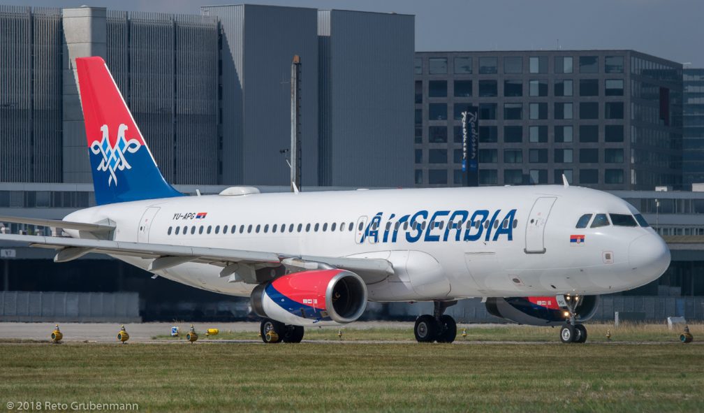 AirSERBIA_A320_YU-APG_ZRH180630_02
