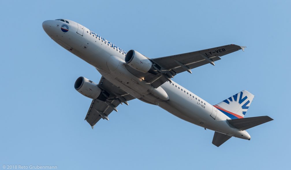 SunExpress_A320_LY-VEB_ZRH180701