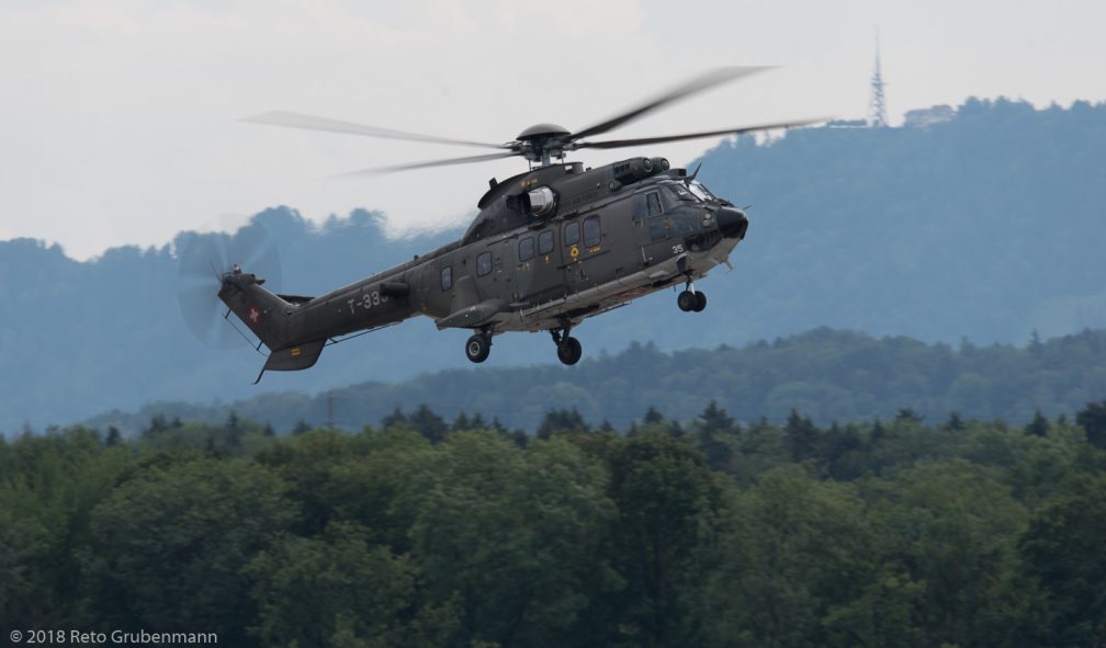 SwissAirForce_AS32_T-335_ZRH180703_01