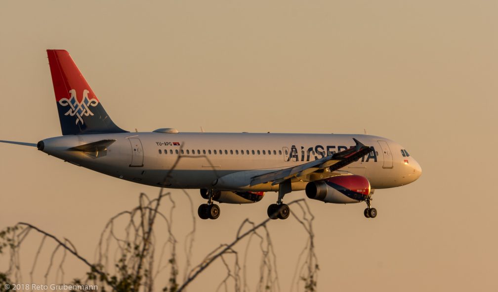 AirSERBIA_A320_YU-APG_ZRH180729