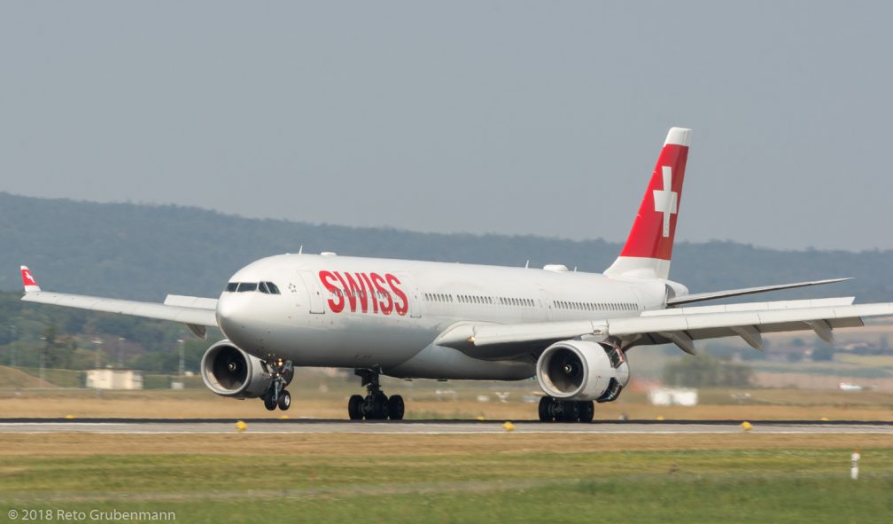 Swiss_A333_HB-JHF_ZRH180805
