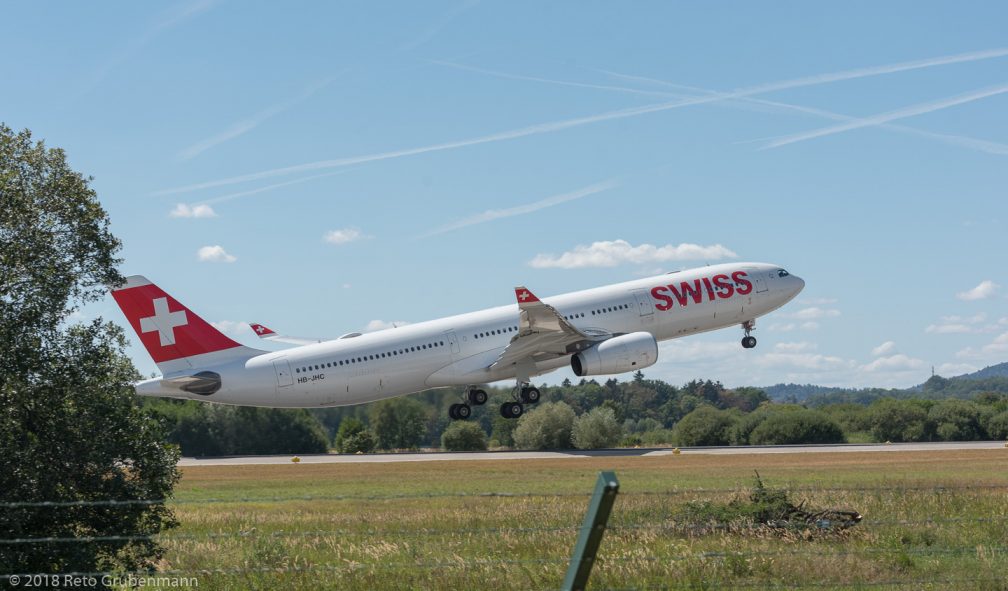Swiss_A333_HB-JHC_ZRH180811
