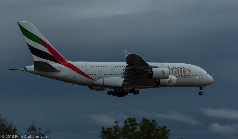 Emirates_A388_A6-EEX_ZRH180825