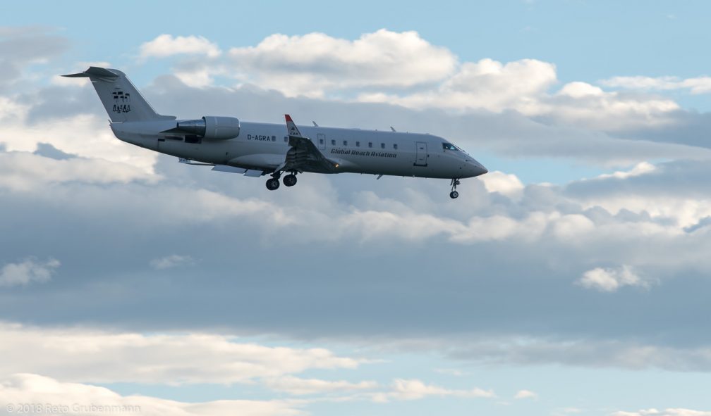 ProAirAviation_CRJ2_D-AGRA_ZRH180923